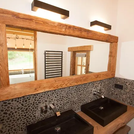 Hideaway Mountain Chalet *